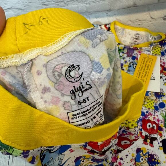 Gigi’s Closet Bluey Inside Out Emotions Bamboo Short Sleeve Set - Picture 4 of 4